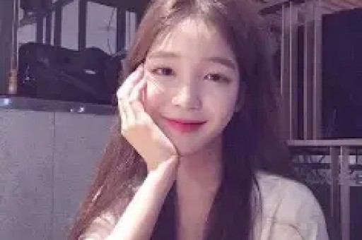 演员肖旭被曝出轨其宣布结婚当天前女友石蕊发文控诉：长达13年的感情竟以“8年背叛”收场