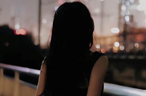陈妍希疑似婚内出轨彭冠英？亲手喂食当众亲密陈晓也被曝和林允关系暧昧！